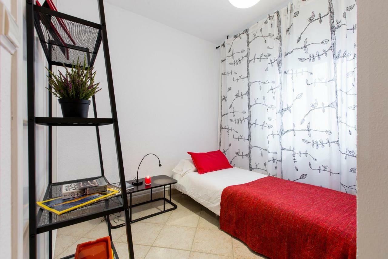 3 Habitaciones Apartamento Temporada Lucero 3 Habitaciones Madrid Esterno foto